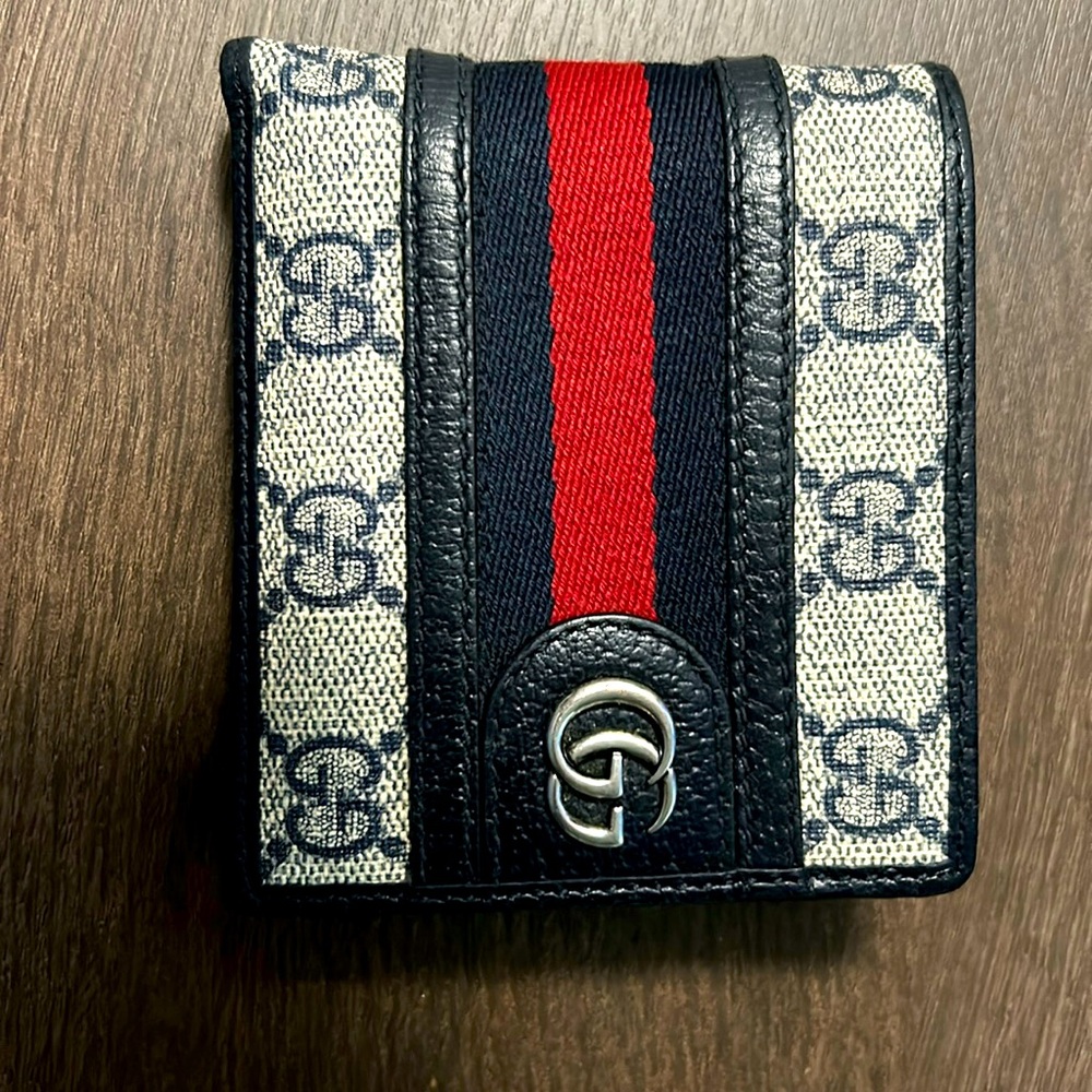 Gucci wallet